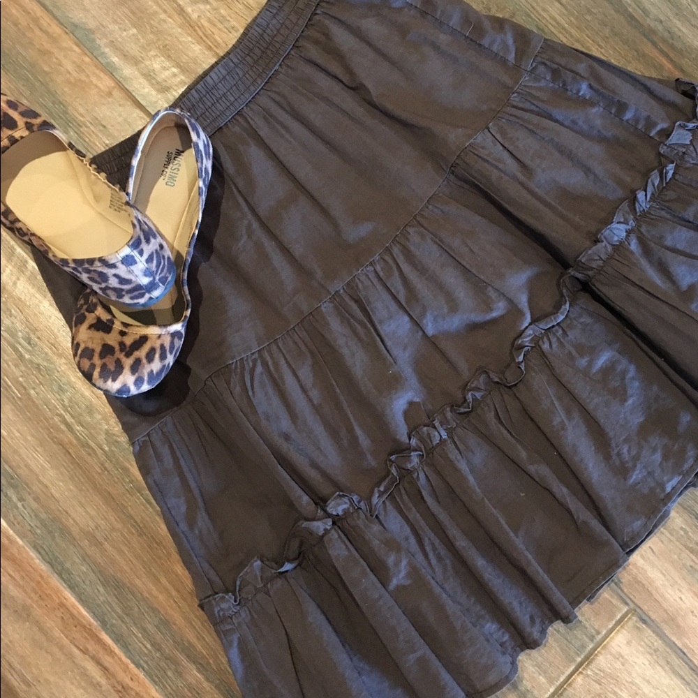 Gap ruffled skirt.